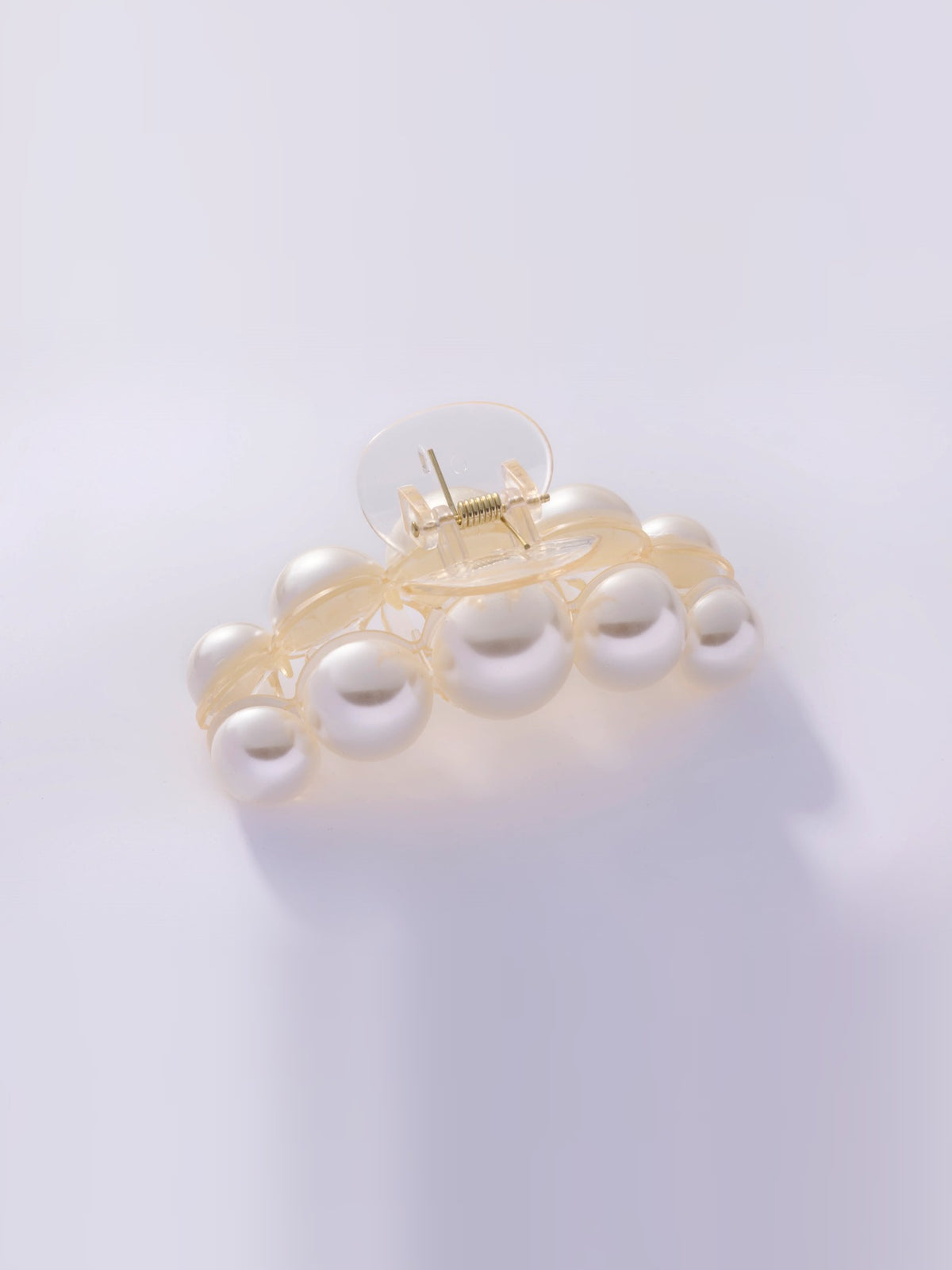 Pearl Wave Haarklammer mit großen Perlen