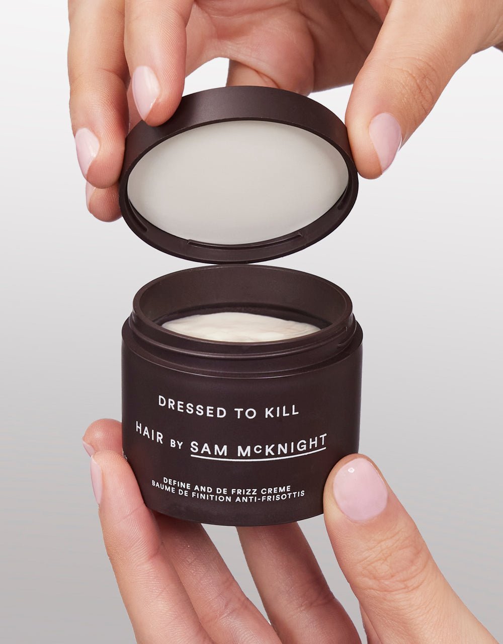 Dressed to Kill Define & Defrizz Creme